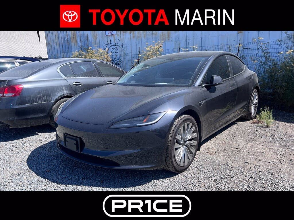 2025 TESLA Model 3