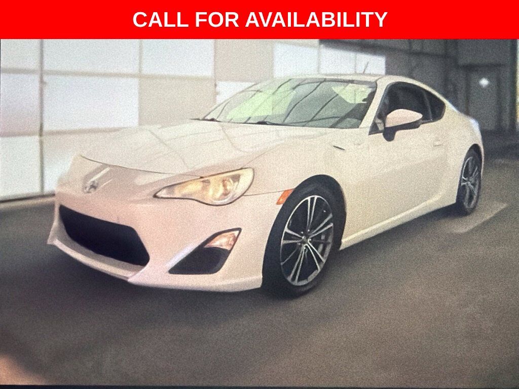 2013 TOYOTA Scion