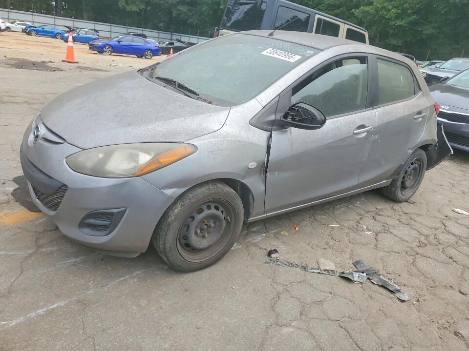 2014 MAZDA Mazda2