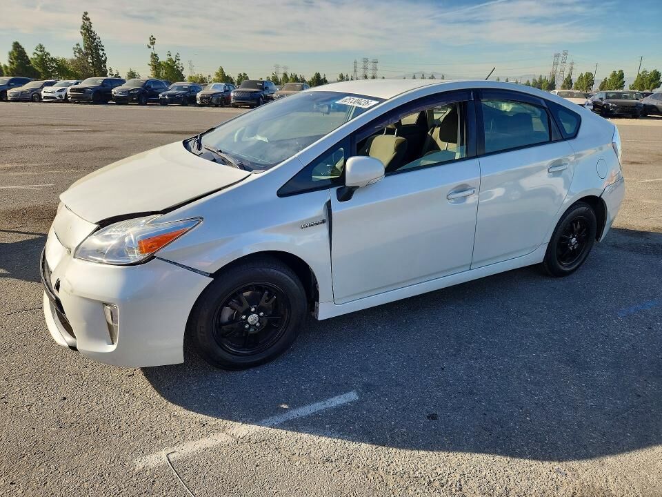 2015 TOYOTA PRIUS