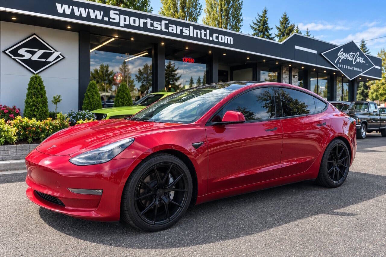 2022 TESLA Model 3