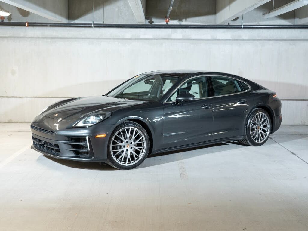 2026 PORSCHE Panamera