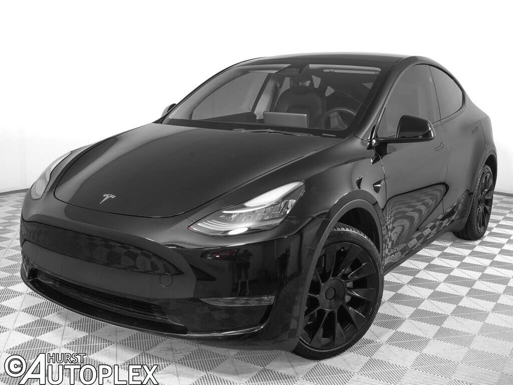 2023 TESLA Model Y
