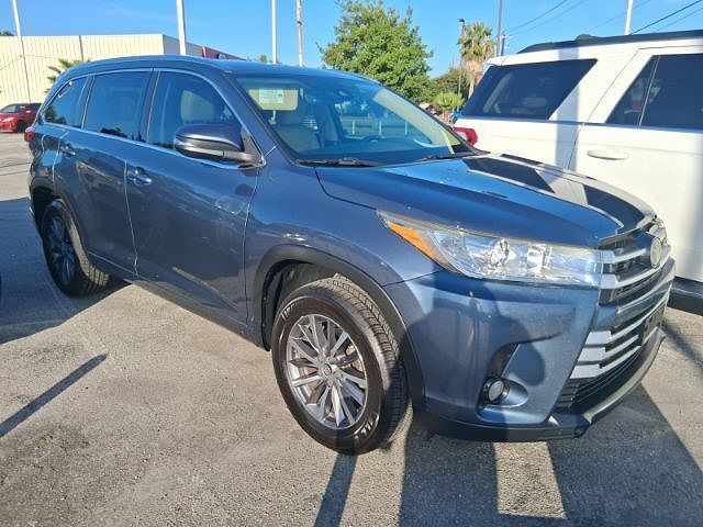 2018 TOYOTA Highlander