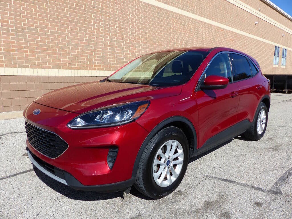 2021 FORD Escape