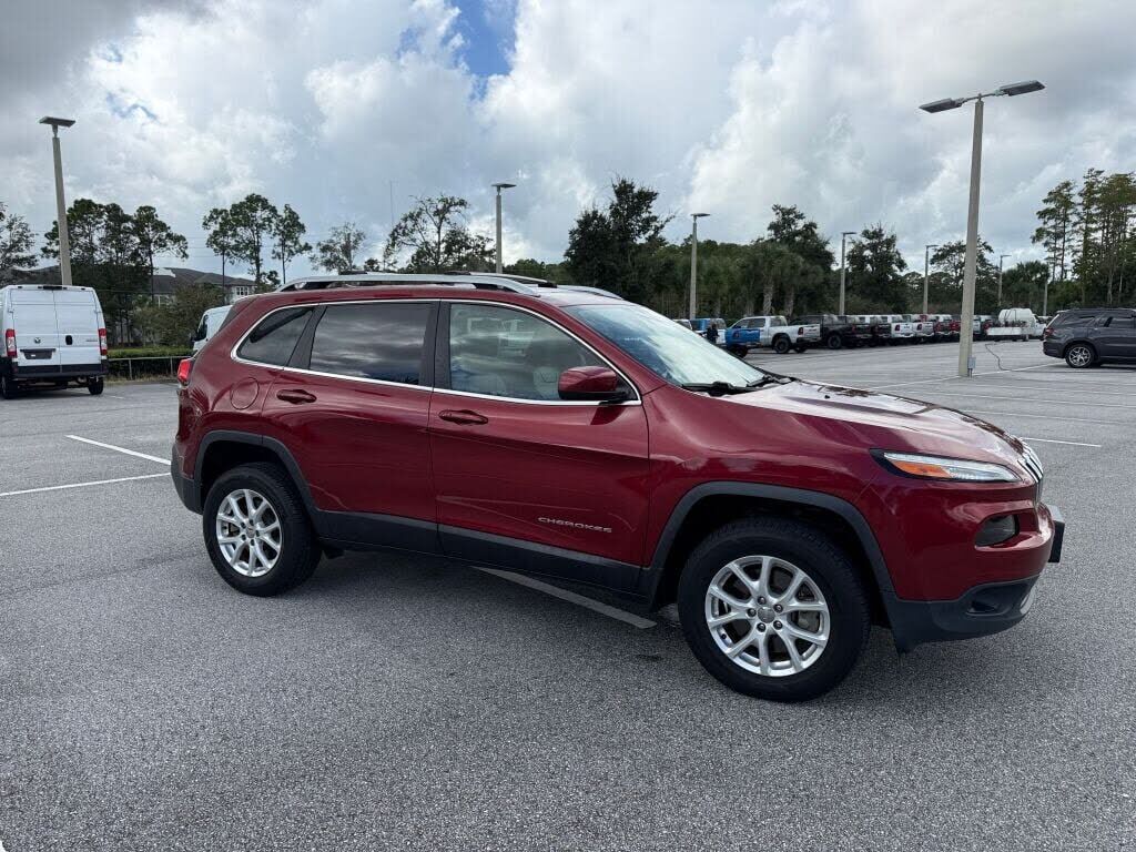 2017 JEEP Cherokee
