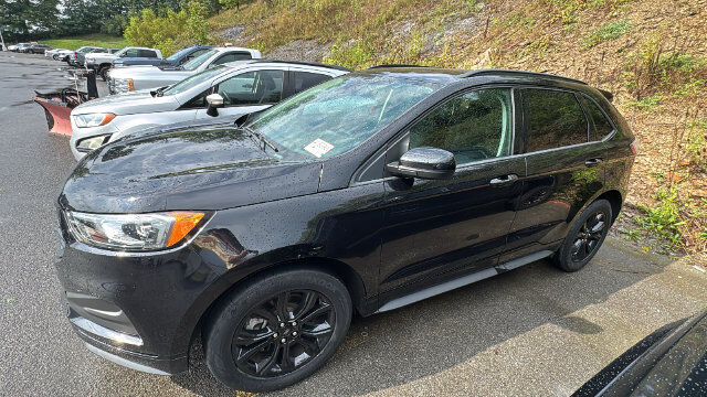 2022 FORD Edge