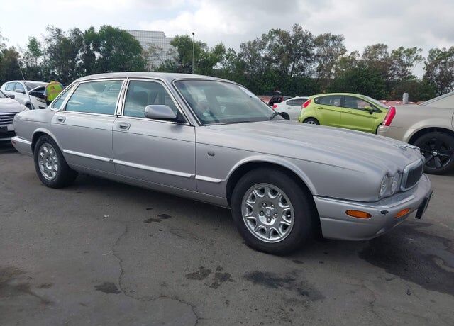 2001 JAGUAR XJ8