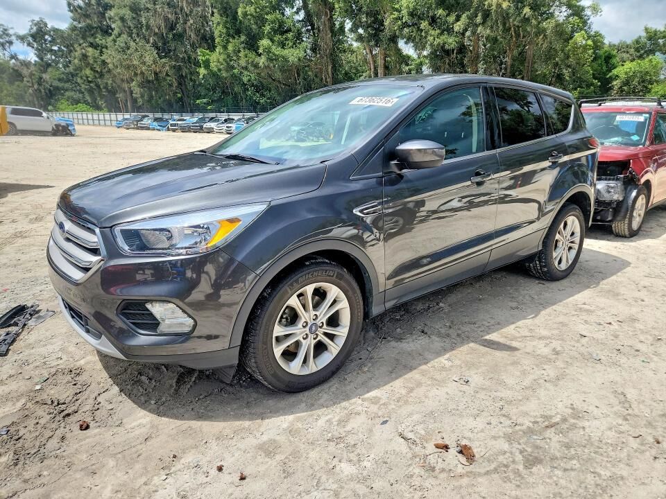 2017 FORD Escape