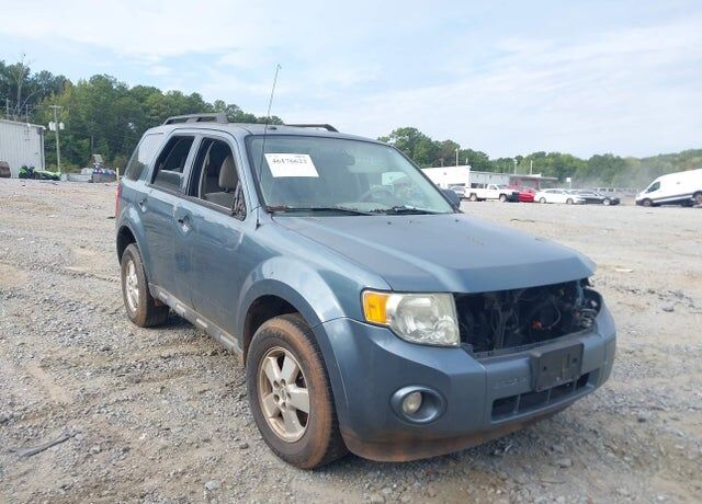 2011 FORD Escape