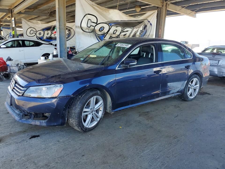 2014 VOLKSWAGEN Passat