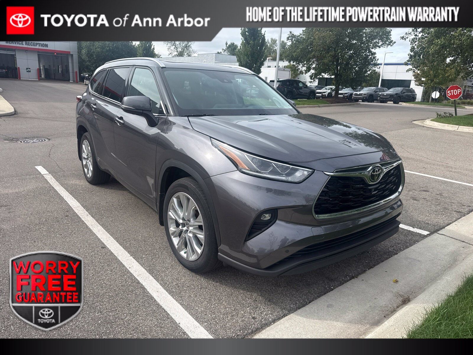 2022 TOYOTA Highlander