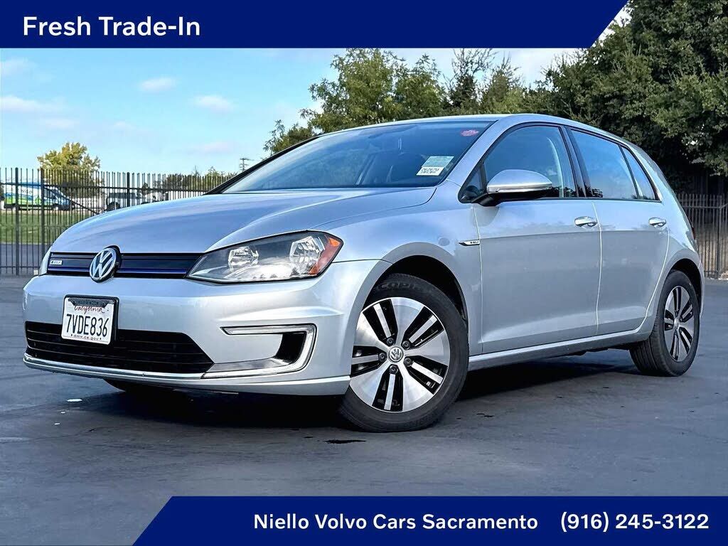 2016 VOLKSWAGEN e-Golf