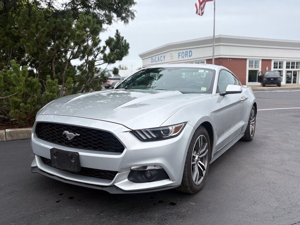 2017 FORD Mustang