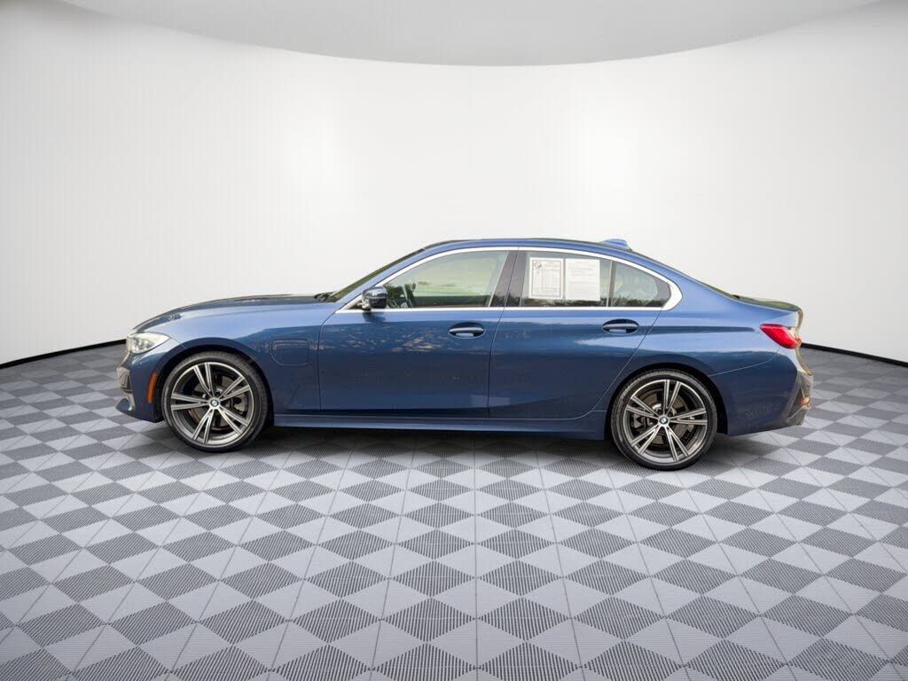2021 BMW 330e