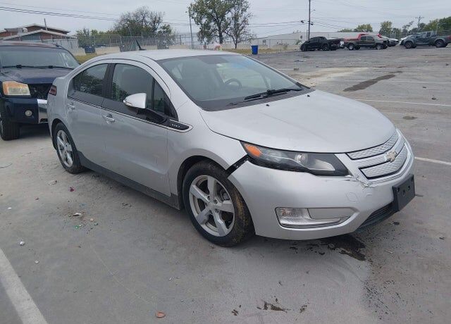 2013 CHEVROLET Volt