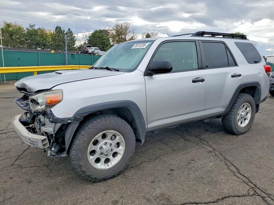 2010 TOYOTA 4-Runner