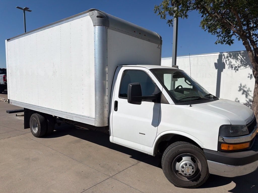 2021 CHEVROLET Express