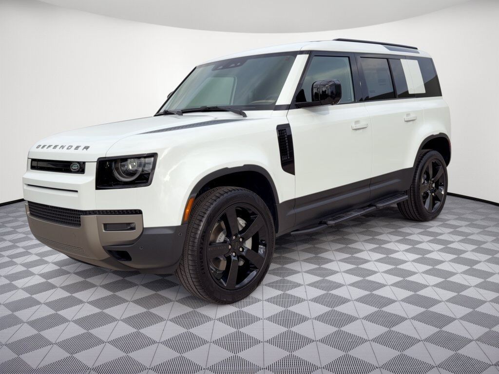 2026 LAND ROVER Defender