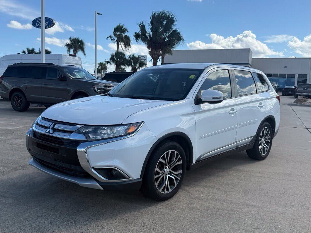 2016 MITSUBISHI Outlander