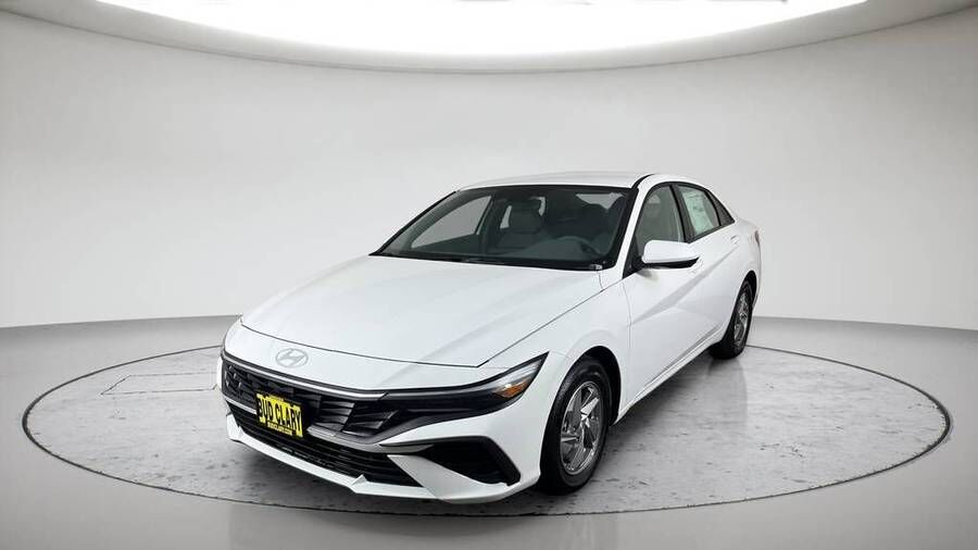 2026 HYUNDAI Elantra