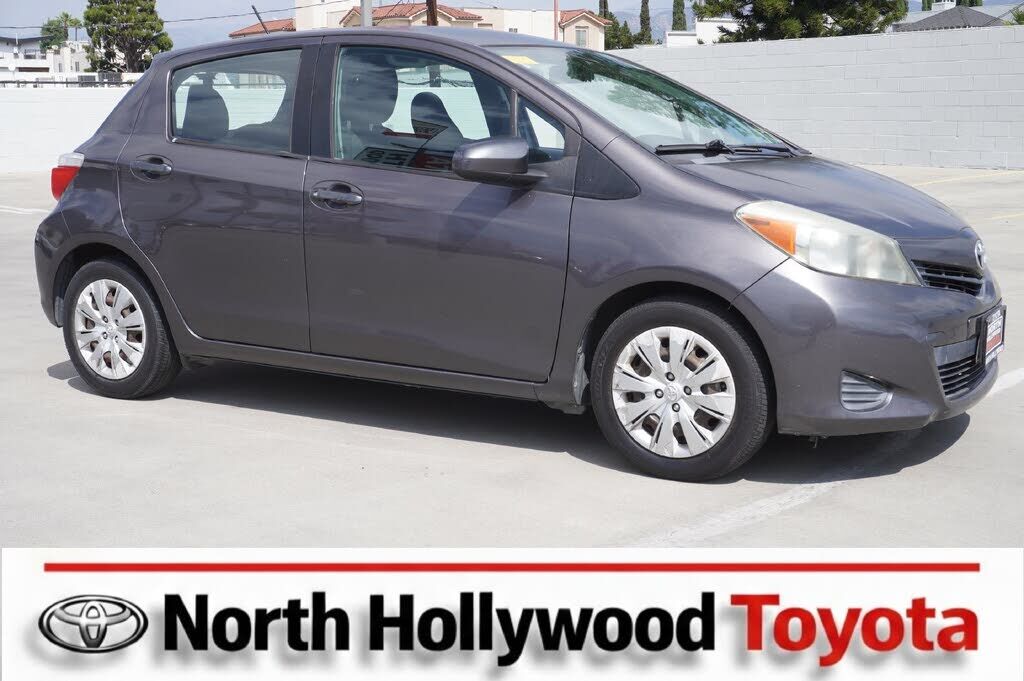 2014 TOYOTA Yaris