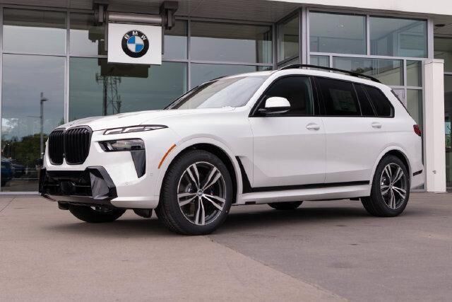 2027 BMW X7