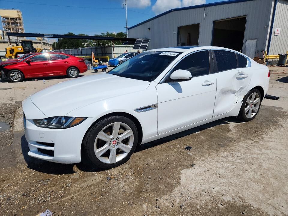 2018 JAGUAR XE