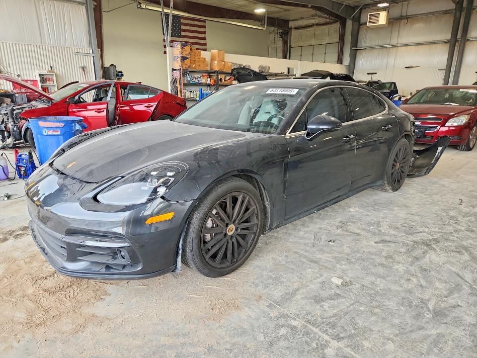 2020 PORSCHE Panamera