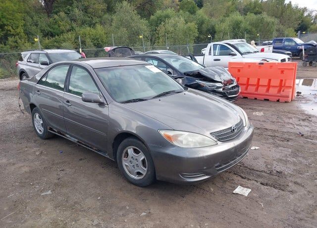 2002 TOYOTA Camry