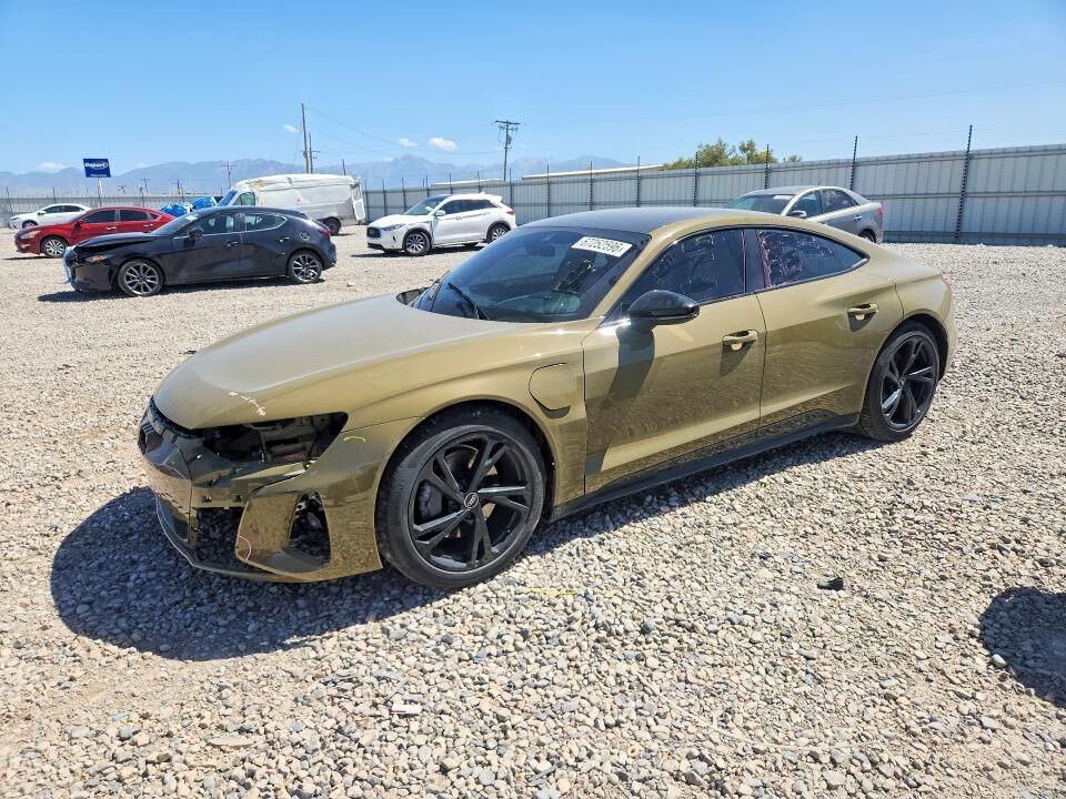 2024 AUDI e-tron GT
