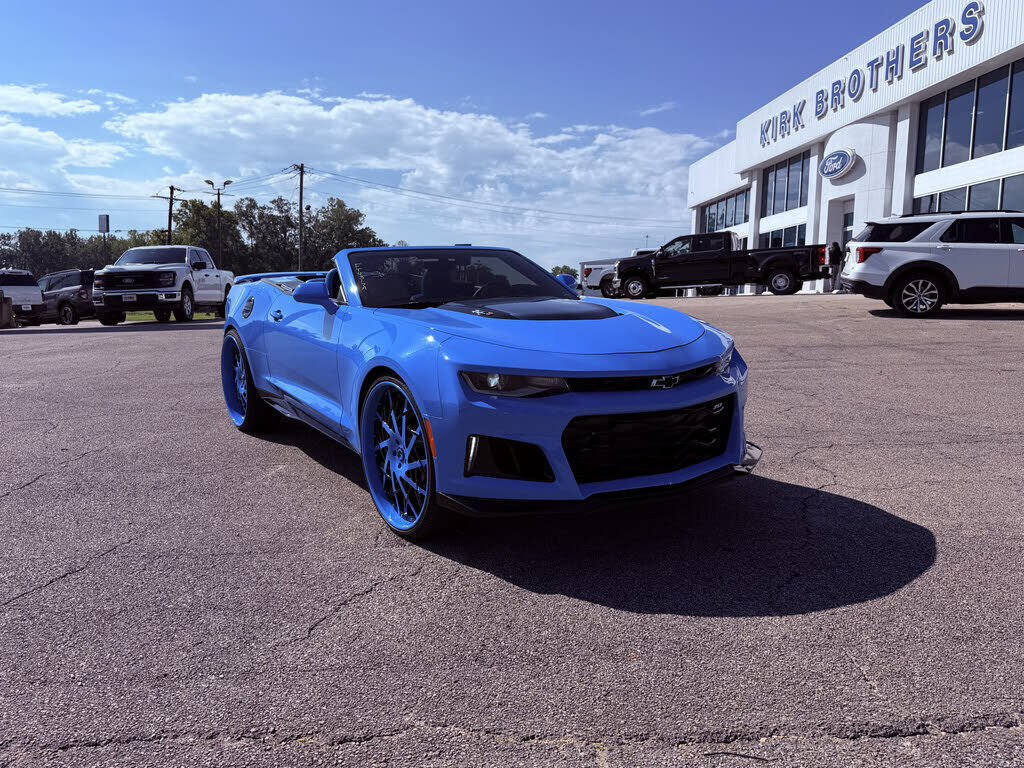 2022 CHEVROLET Camaro