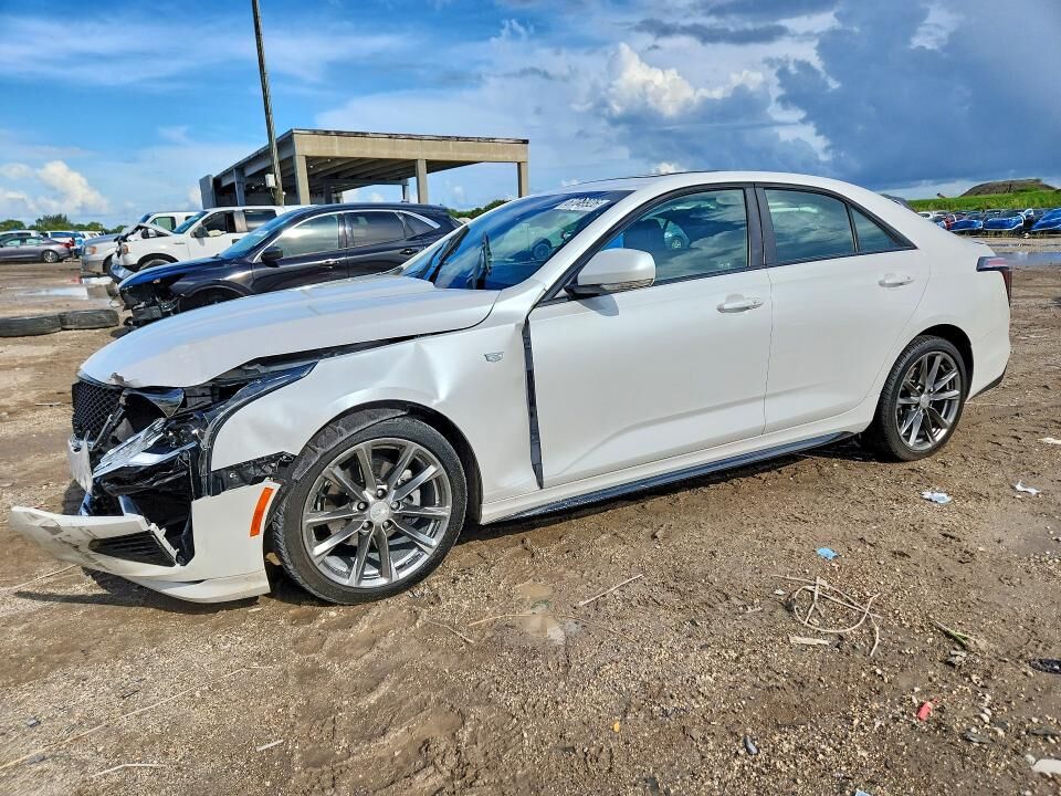 2021 CADILLAC CT4