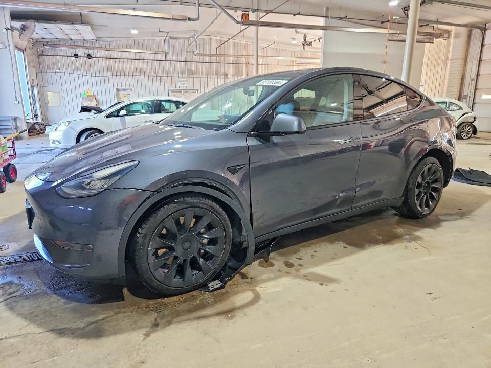 2022 TESLA Model Y