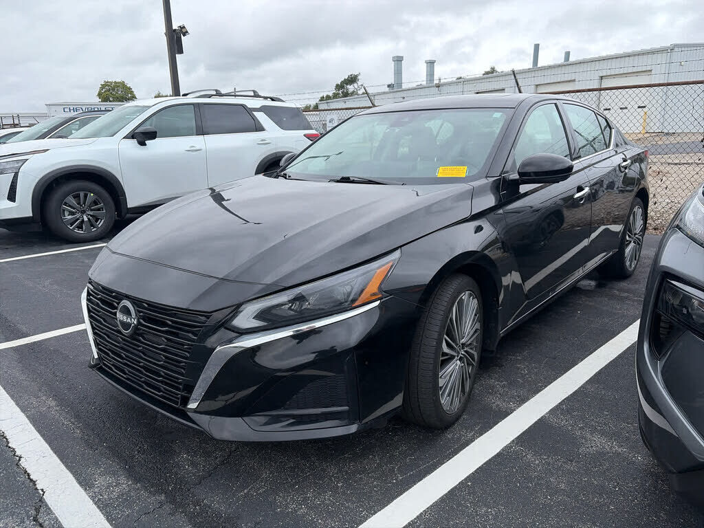2024 NISSAN Altima