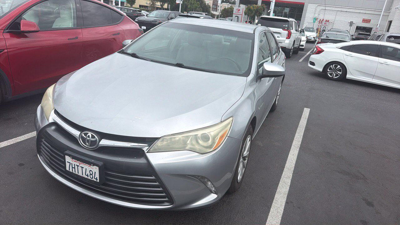 2015 TOYOTA Camry
