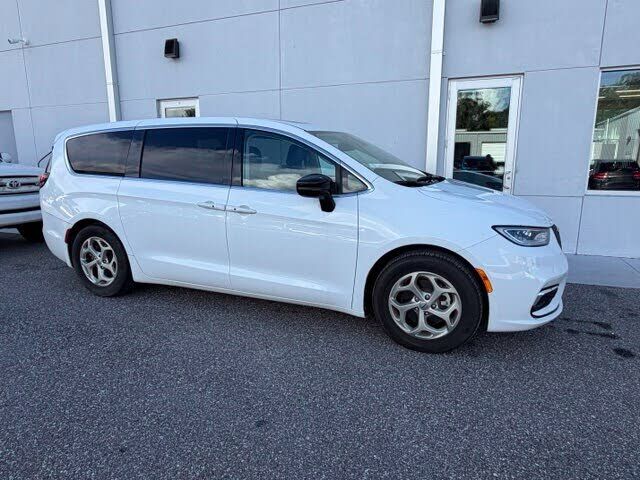2024 CHRYSLER Pacifica