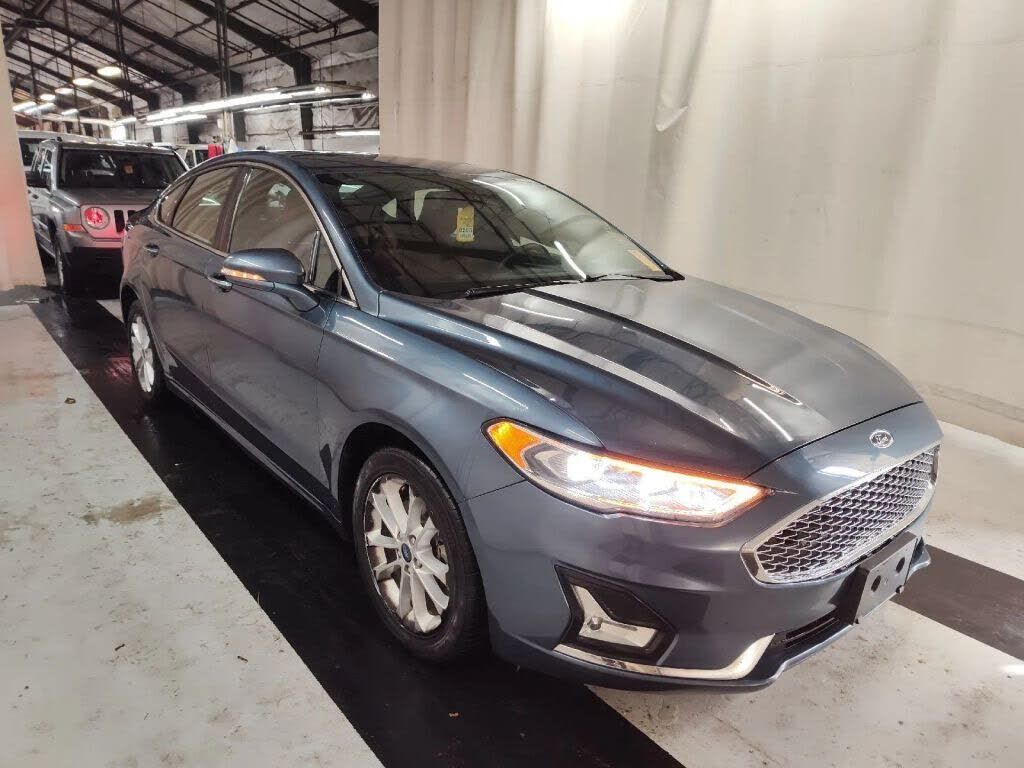 2019 FORD Fusion