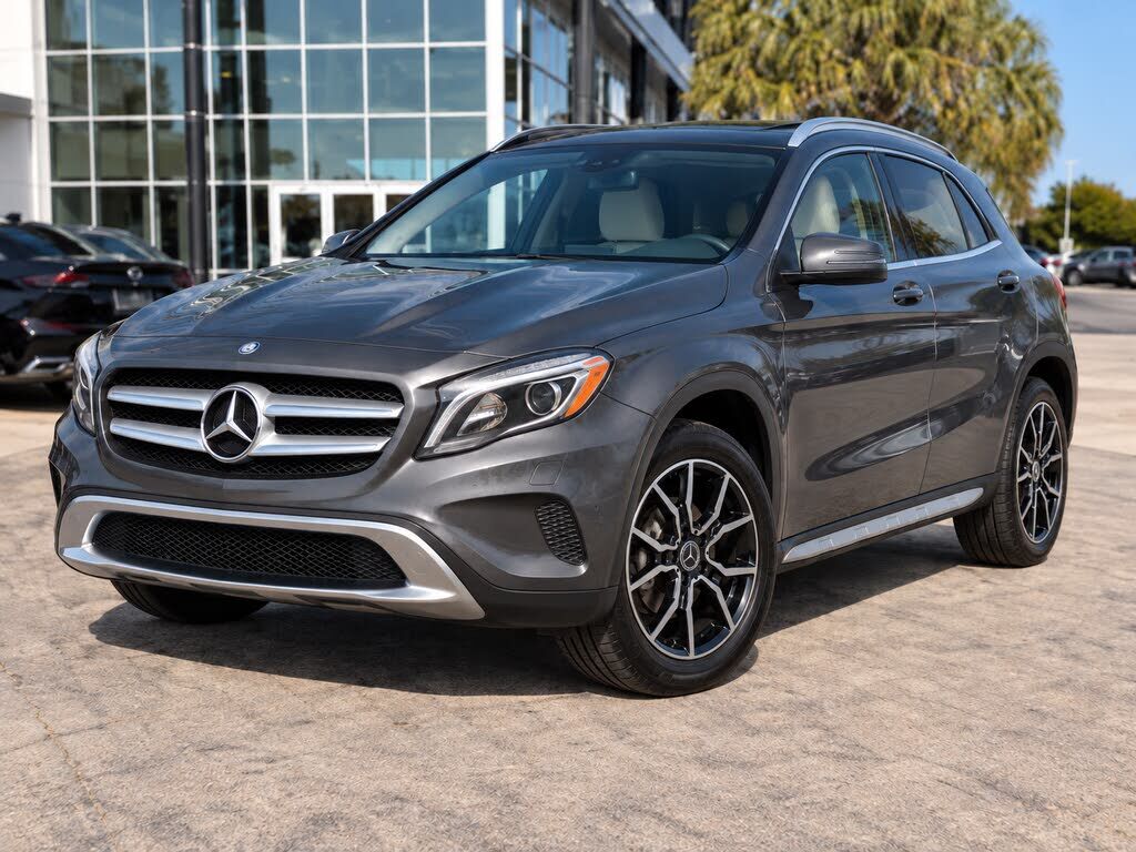 2016 MERCEDES-BENZ GLA-Class