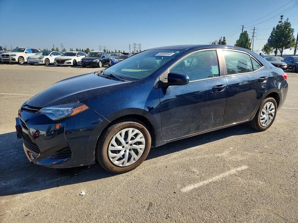 2018 TOYOTA Corolla