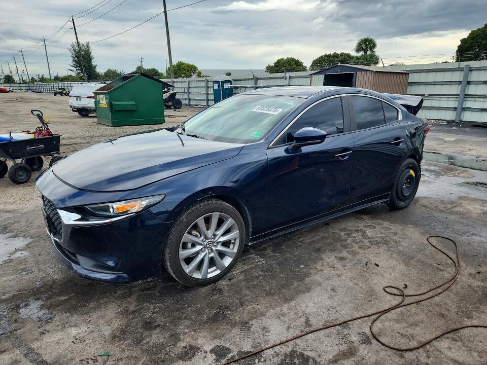 2023 MAZDA Mazda3