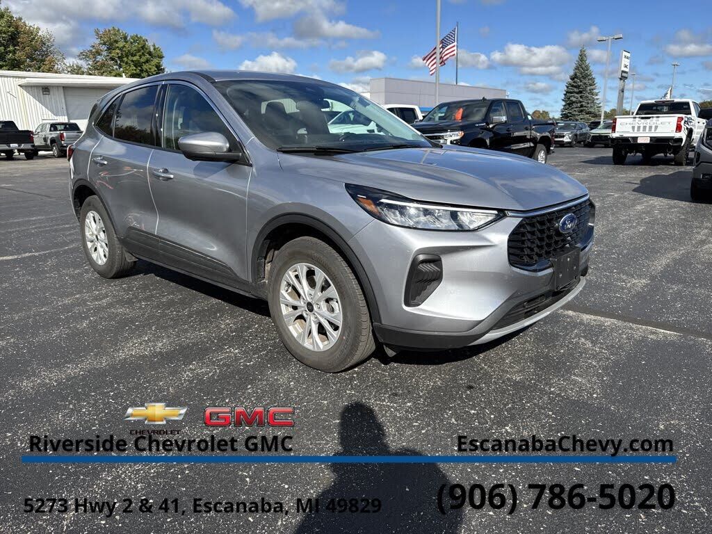 2024 FORD Escape