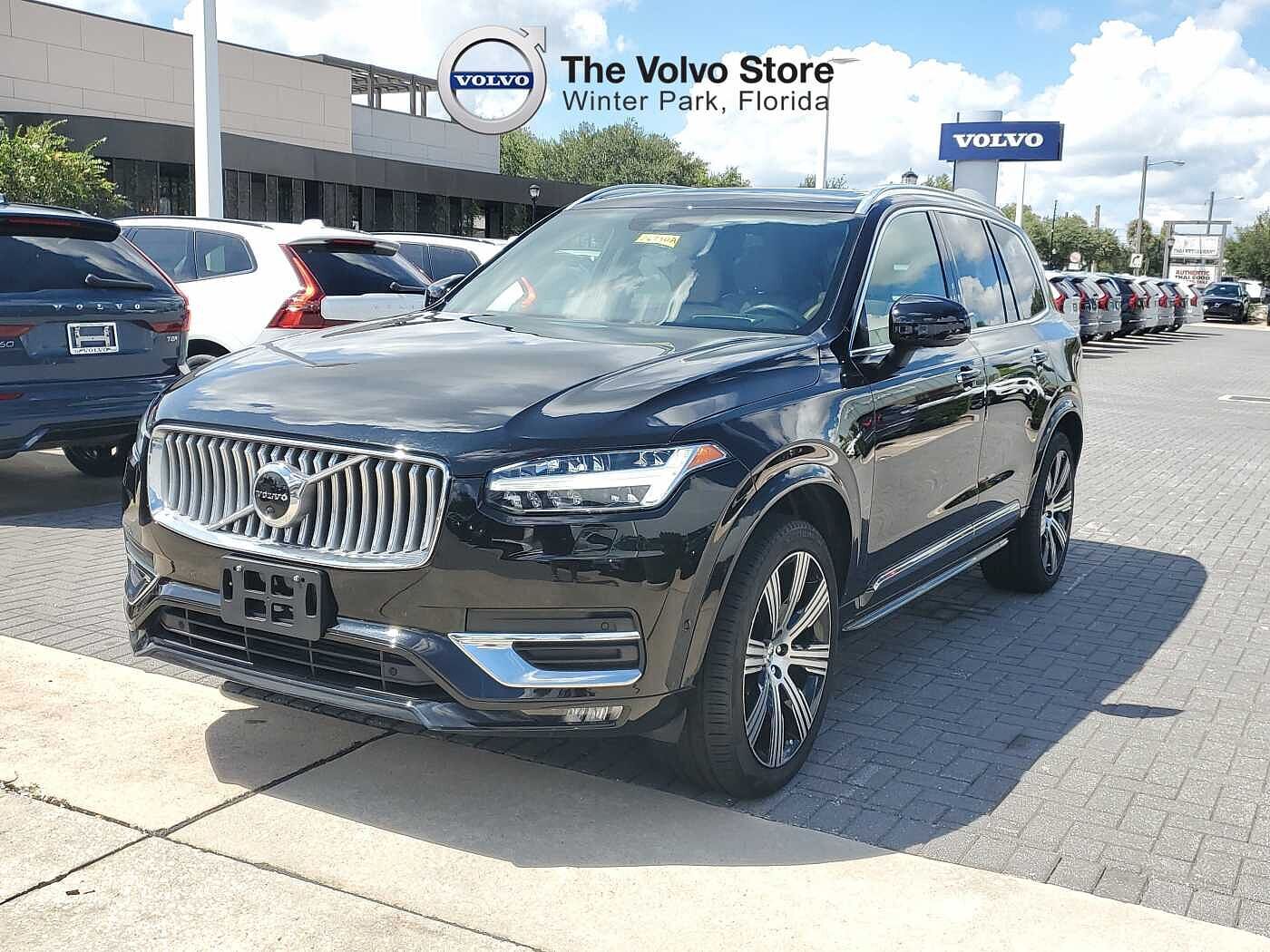 2022 VOLVO XC90