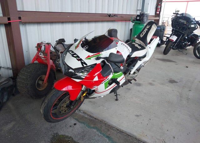 2002 HONDA CB