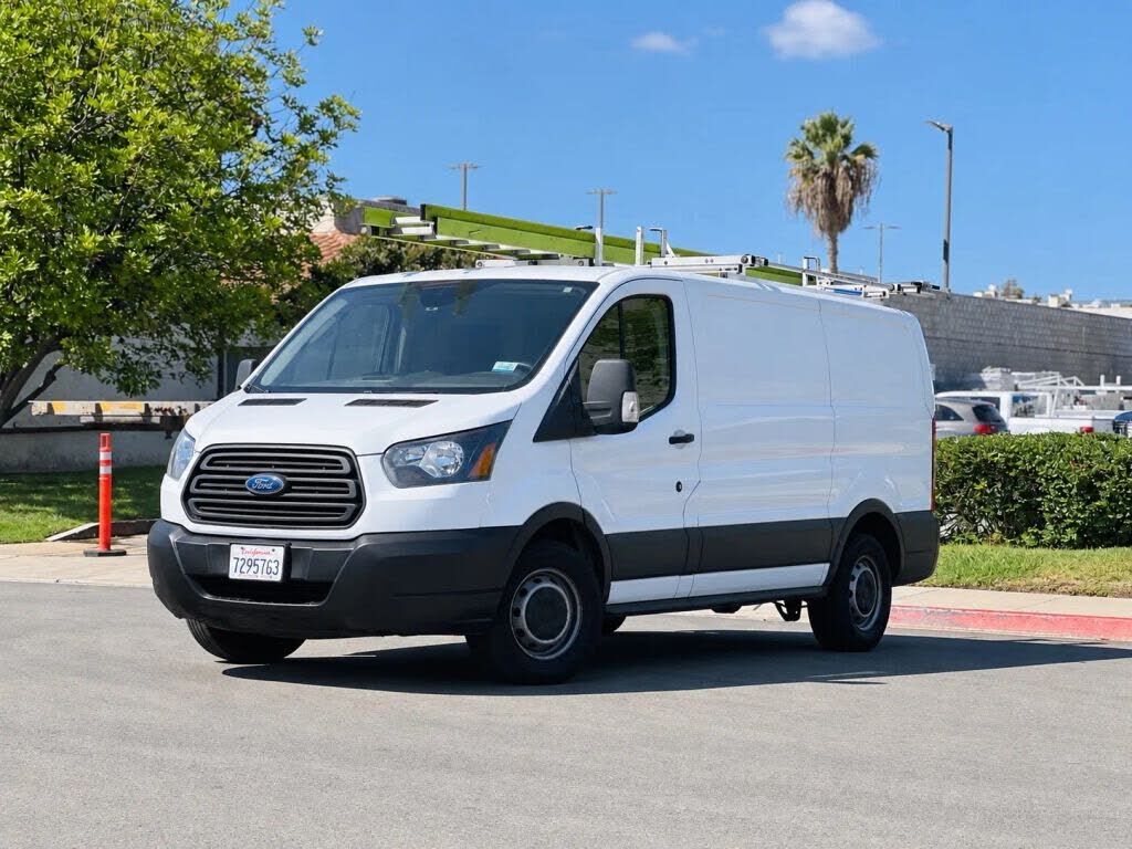 2019 FORD Transit