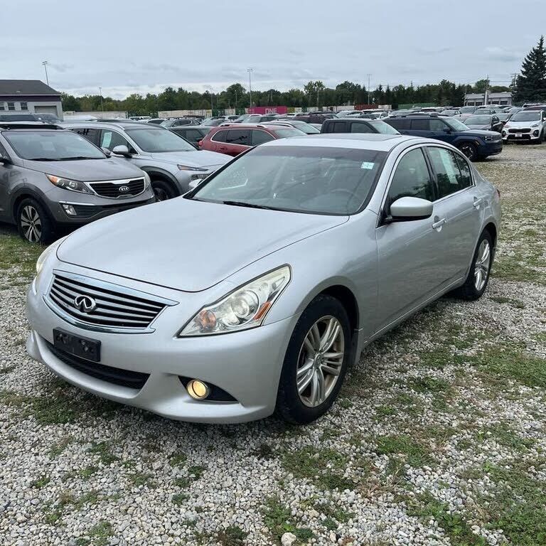 2013 INFINITI G37