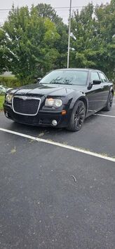 2010 CHRYSLER 300