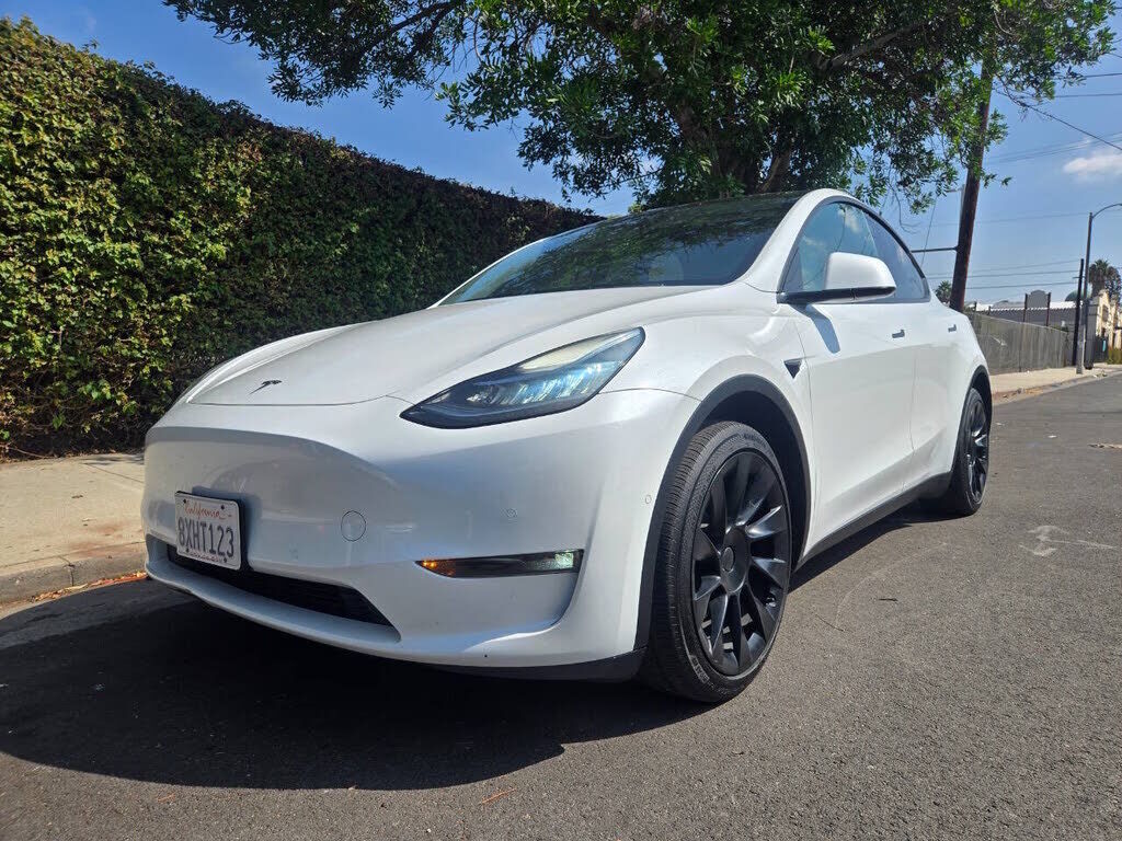2021 TESLA Model Y