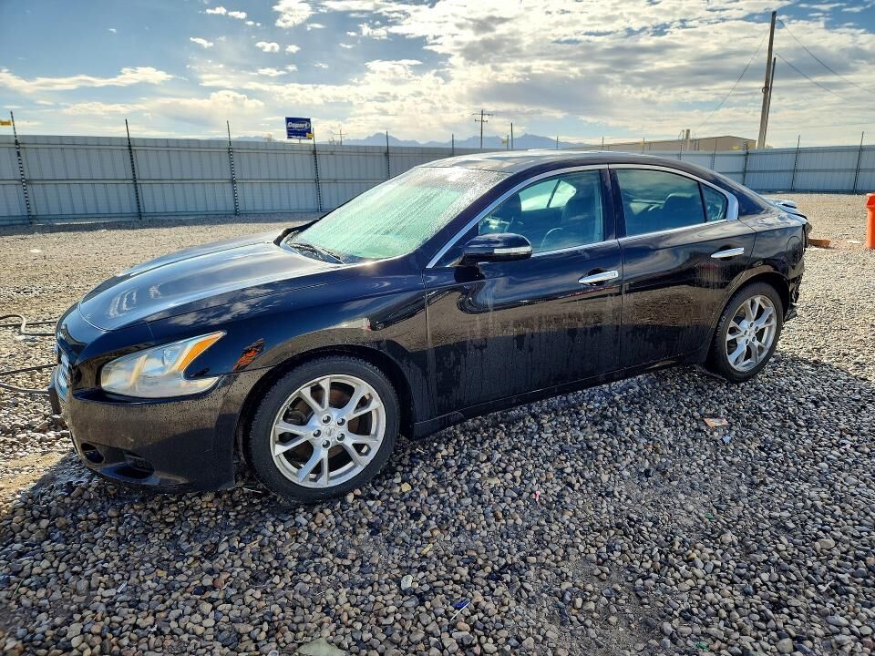 2012 NISSAN Maxima