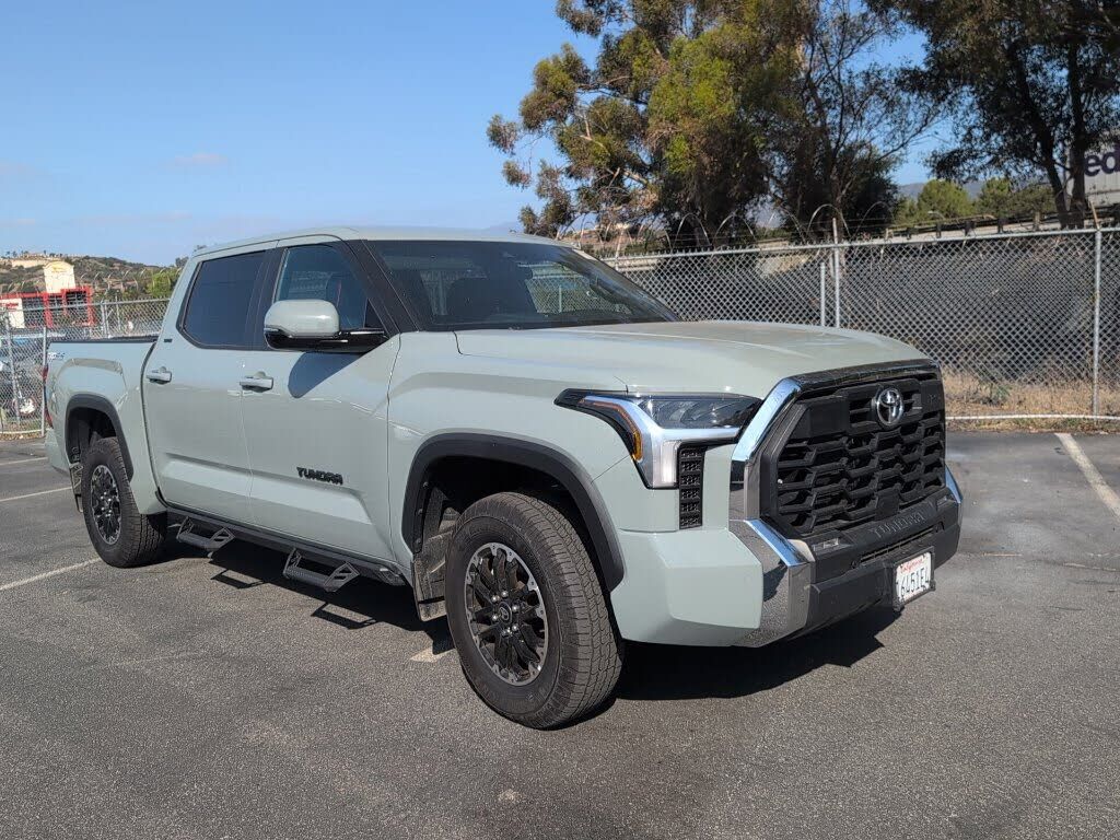 2025 TOYOTA Tundra